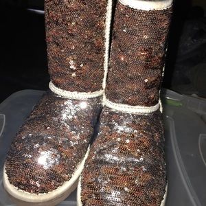 Short ugg sparkle boots size 7